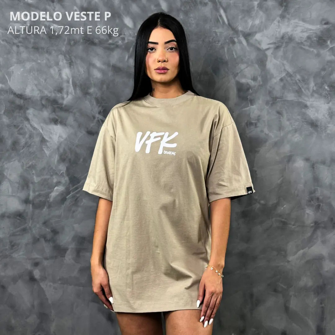 Camiseta Oversized Vfk Bege REF. VFK102