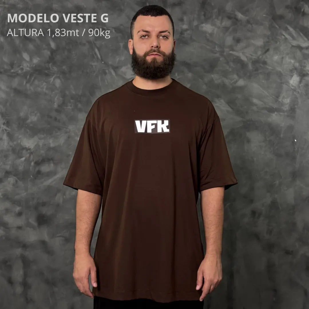 Camiseta Oversized Identidade Marrom