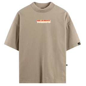 Camiseta Oversized Mythic Dragon Bege