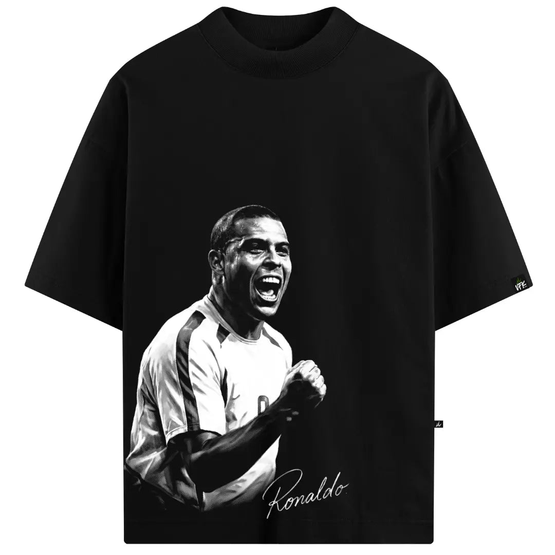 Camiseta Oversized VFK O Fenômeno Preta